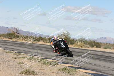 media/Nov-16-2025-Race Pace (Sun) [[8c5fa54630]]/Non Verified Riders (1st 20 Minutes)/3-Turn 3 Inside (11am)/